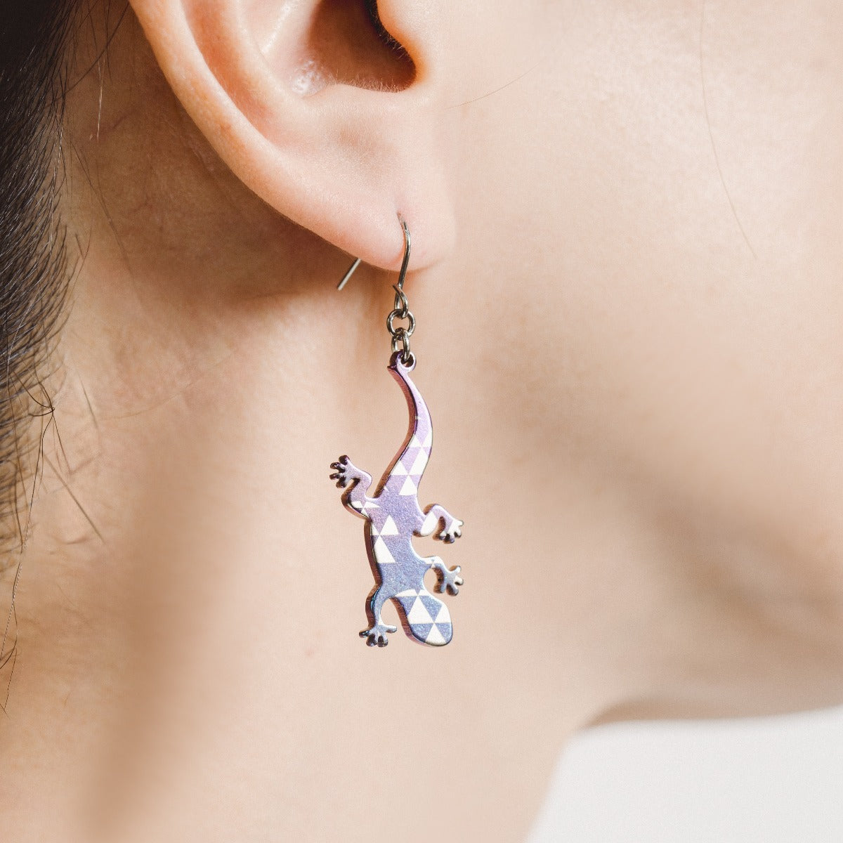 人気№１』とかげ　金属アレルギー対応◎純チタン素材　ブルー系　ピアス　イヤリング