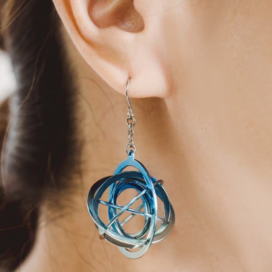 金属アレルギー対応◎　軽くて錆びない　純チタン製　ピアス　イヤリング　地球儀　ブルー系